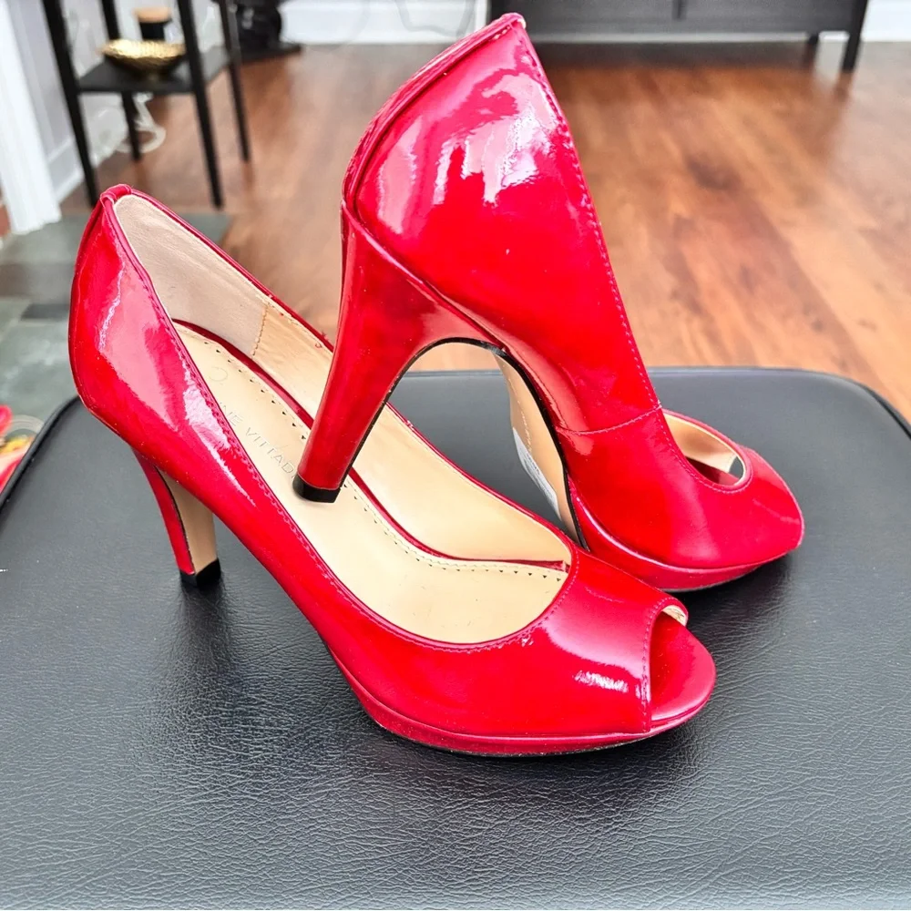 Adrienne Vittadini glossy red